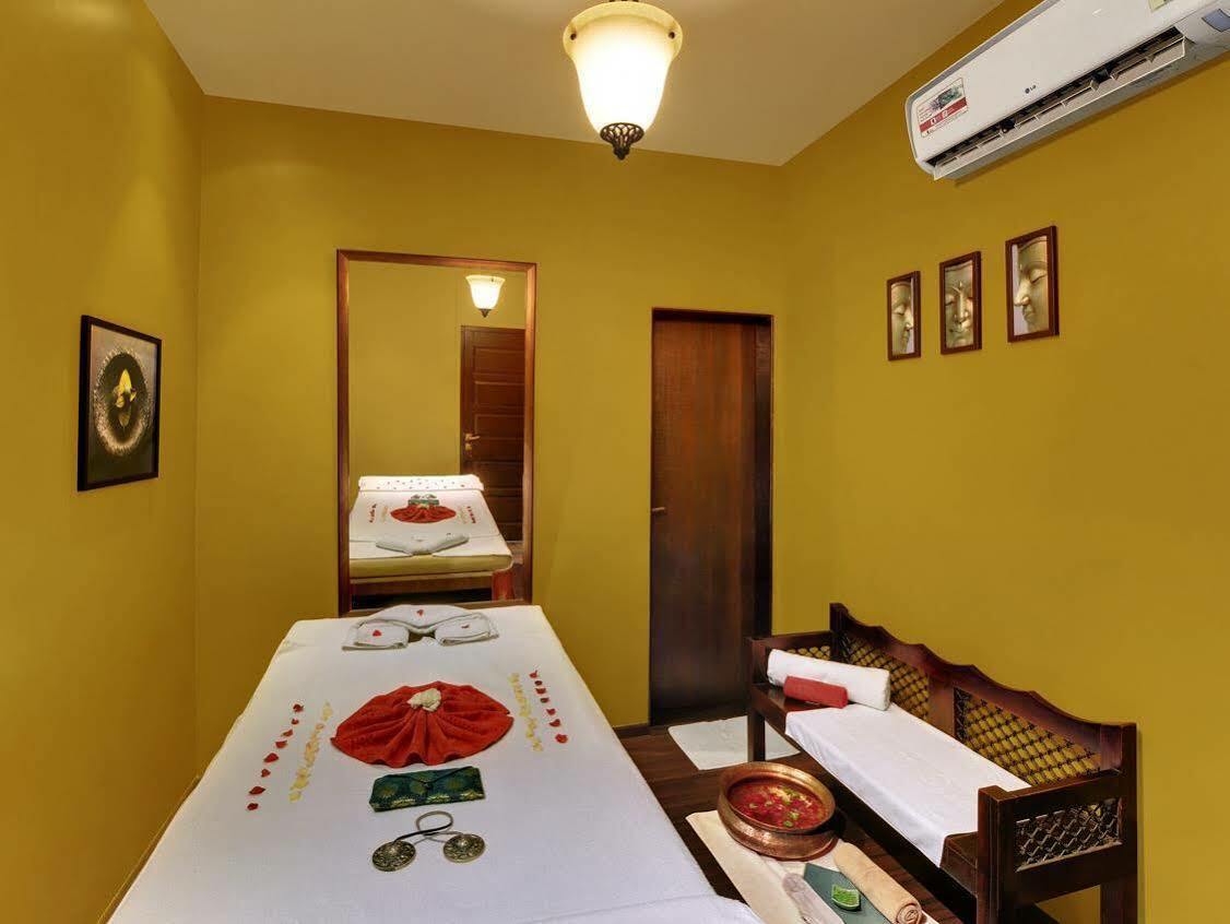 Hotel Sunderban & 3*